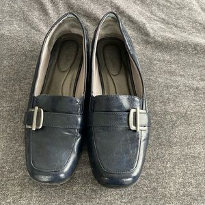 Life Stride loafers